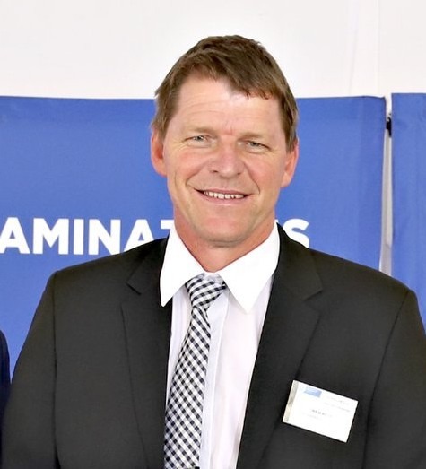 muller retief face
